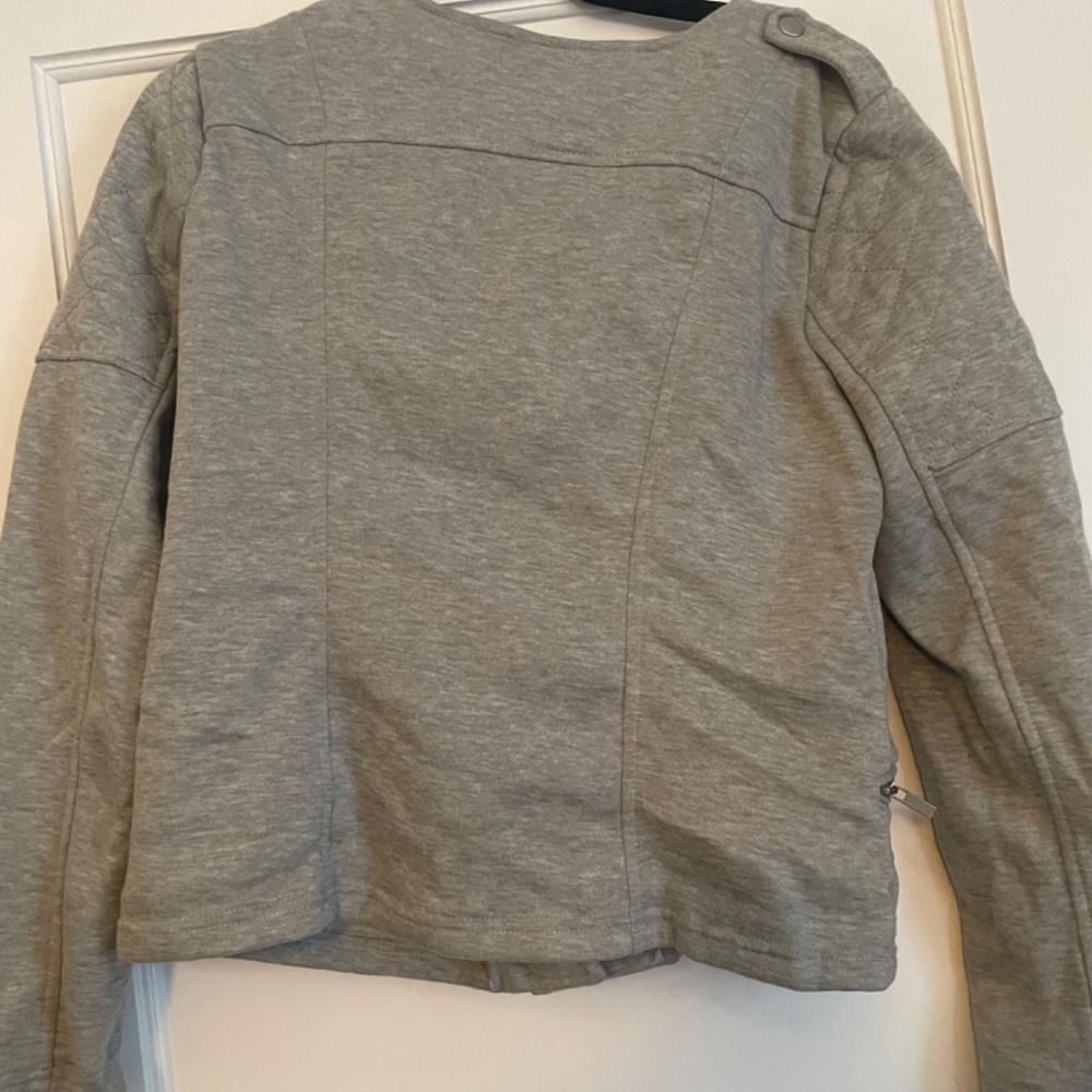 Gray Jacket - Picture 3 of 4